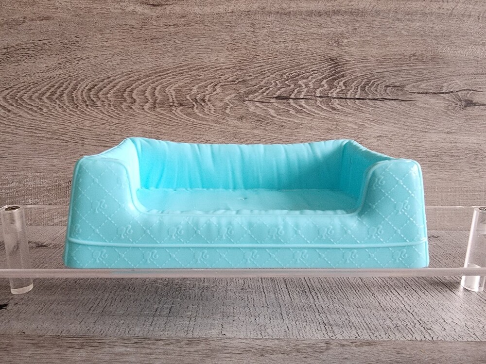 Barbie Newborn Pup Set •Blue Rectangular Dog Bed Delivery Tub • Replacement Part